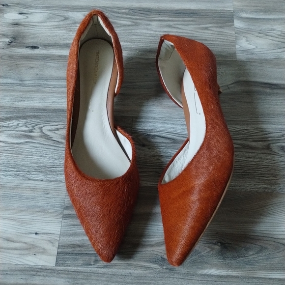 INTENTIONALLY BLANK Costa Cowhide Kitten Heel Chestnut Women's Size 38 US 7.5-8 - Picture 1 of 6